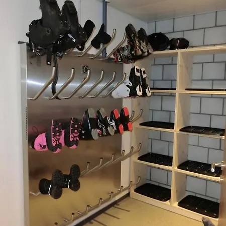 Raufthubel, 1 Stock Apartment *